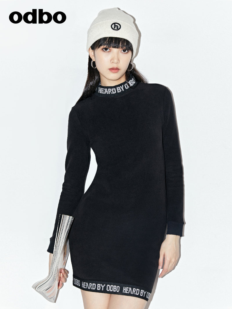 Odbo 黑色半高領長袖連衣裙女秋季2022新款修身顯瘦辣妹性感短裙