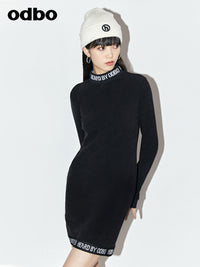 Odbo 黑色半高領長袖連衣裙女秋季2022新款修身顯瘦辣妹性感短裙